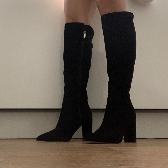 Women’s black knee high suede boots. Size 7 1/2 - Picture 1 of 5